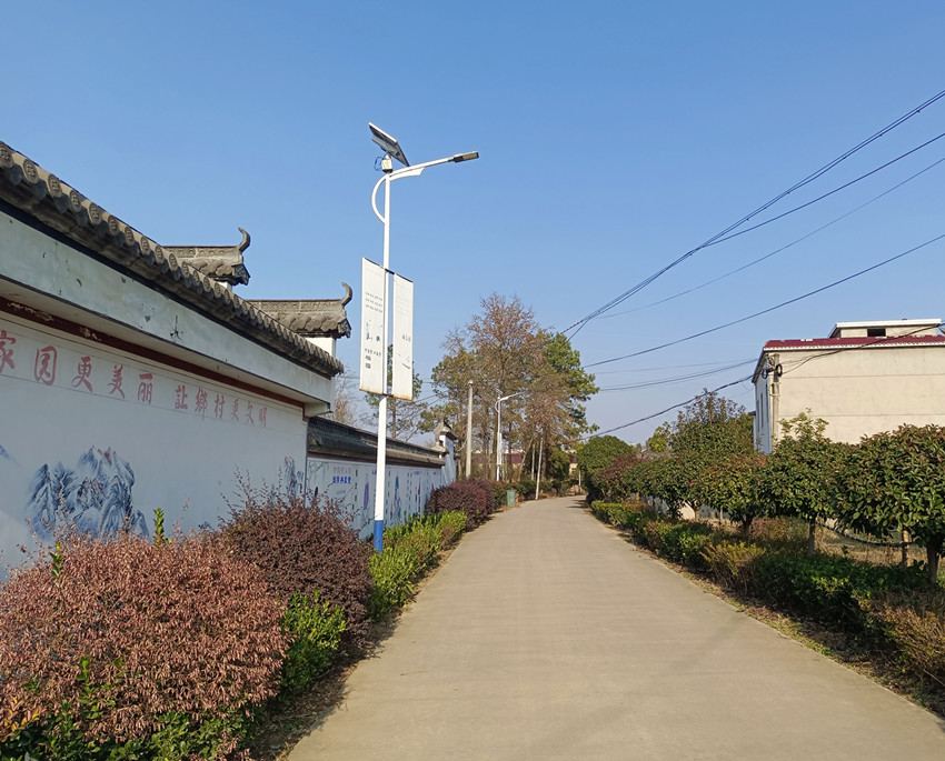 維修好的路燈.jpg