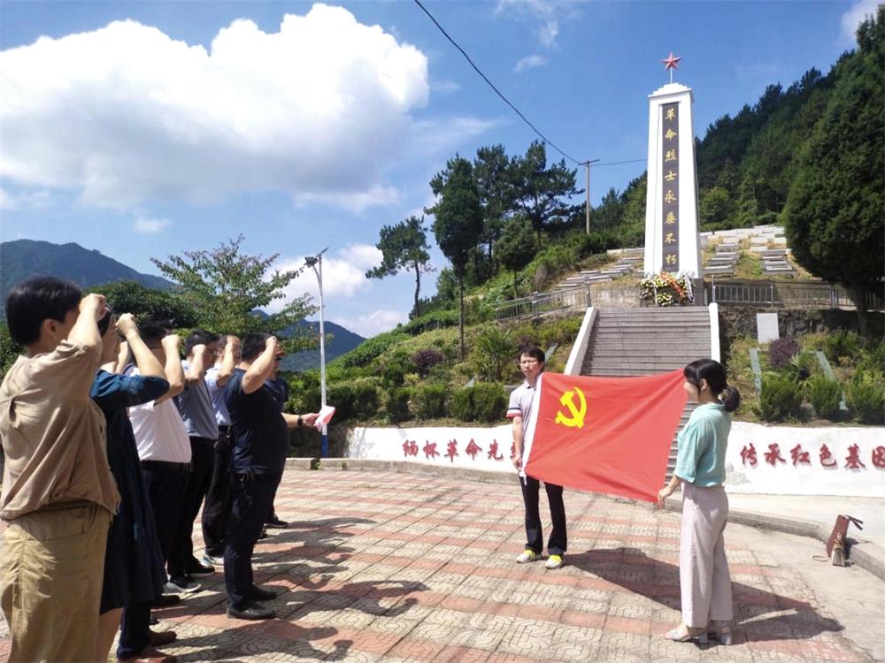 自規(guī).jpg