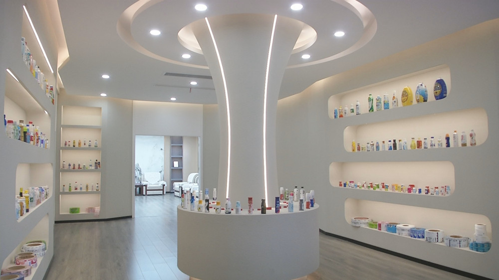 /uploads/image/2022/09/07/26bc6dc8a8a948d79cdf9db9bd549cbe.jpg 圖為金日公司產(chǎn)品展示廳.jpg
