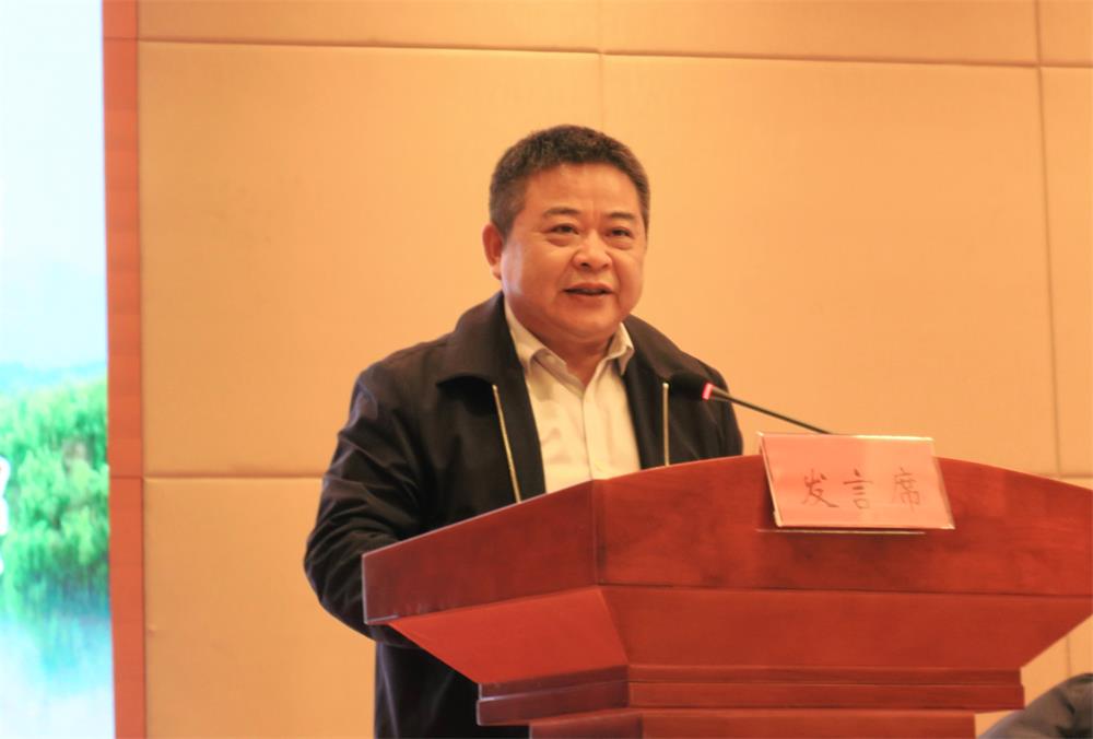 3省社科聯(lián)黨組成員<div   id=
