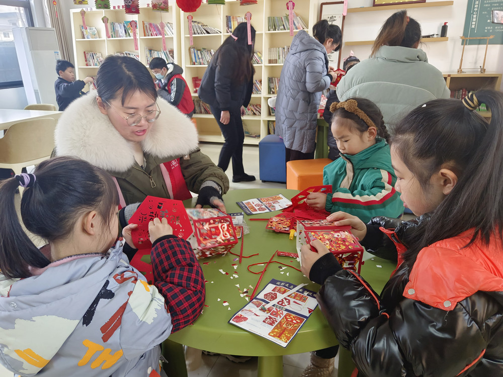 桐城：黨群一家親<div   id=