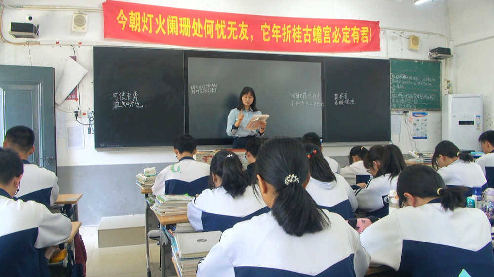 李春霞：初心不改寫(xiě)芳華.jpg