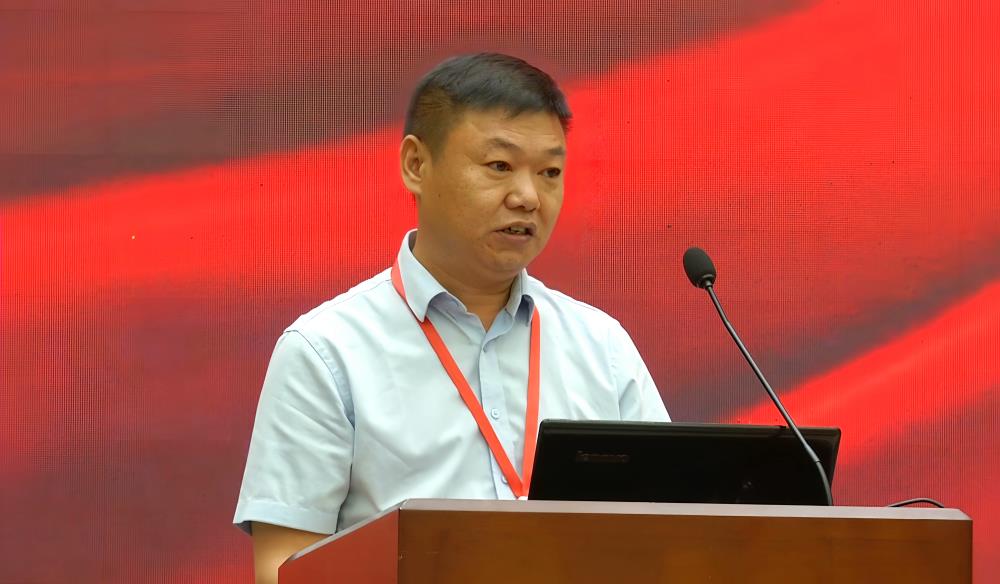 3真空科技研討會(huì)胡建生致辭.jpg
