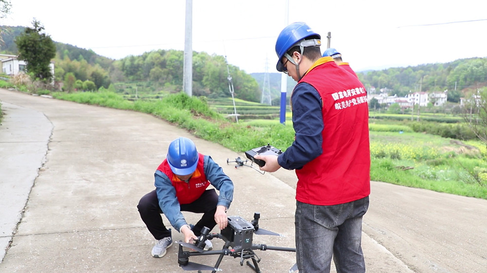 安徽桐城：“紅外無人機”巡查 科技助力防[00_01_27][20240403-173159].jpg