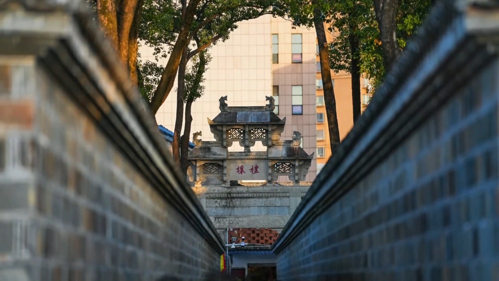 六尺巷社區(qū)：以文化人 涵養(yǎng)文明之風(fēng)（調(diào)解[00_07_27][20250728-091756].jpg
